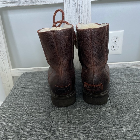 Sorel ankle boots 7.5 - Picture 2 of 8